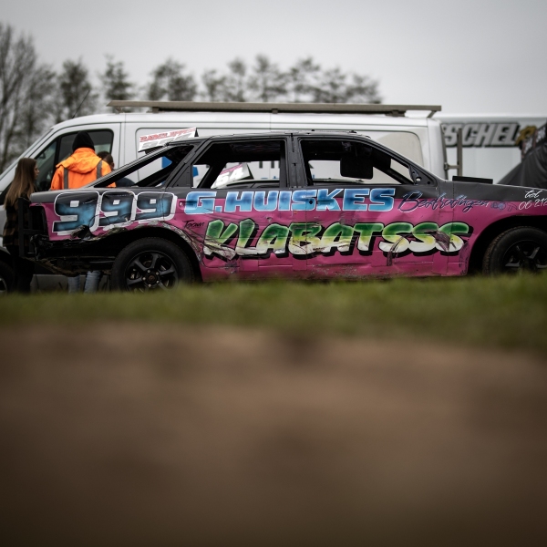 R62_3696